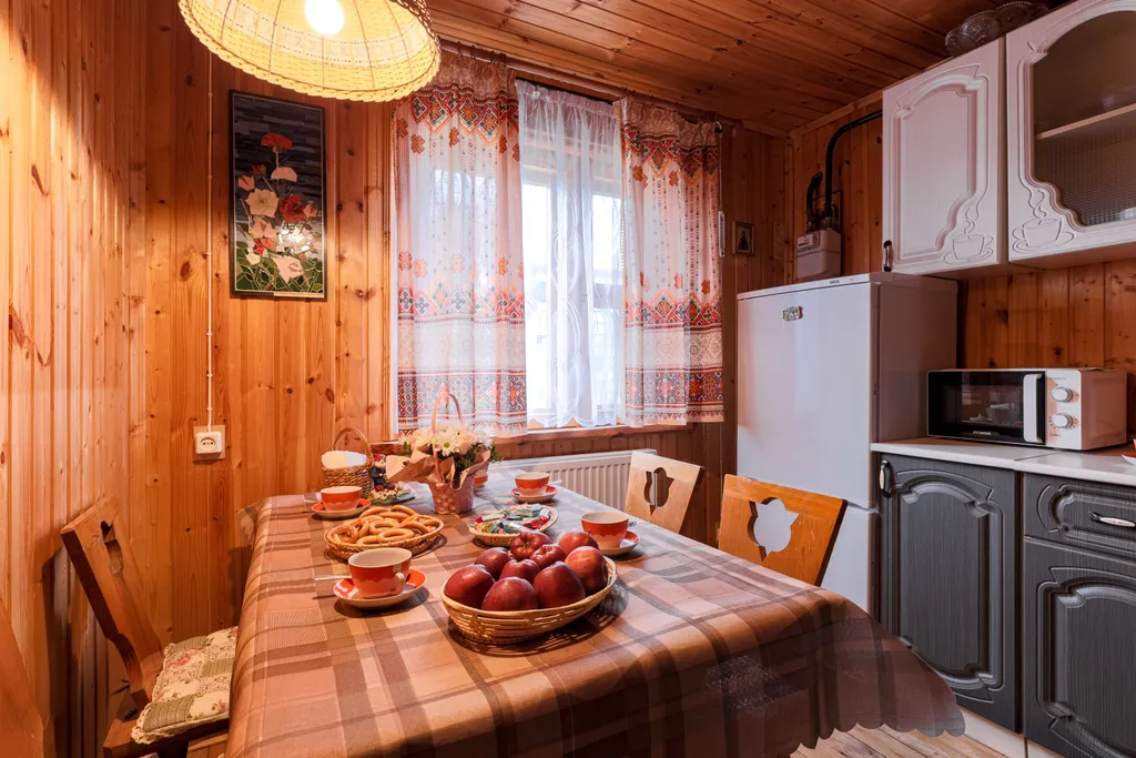 Монастырская изба