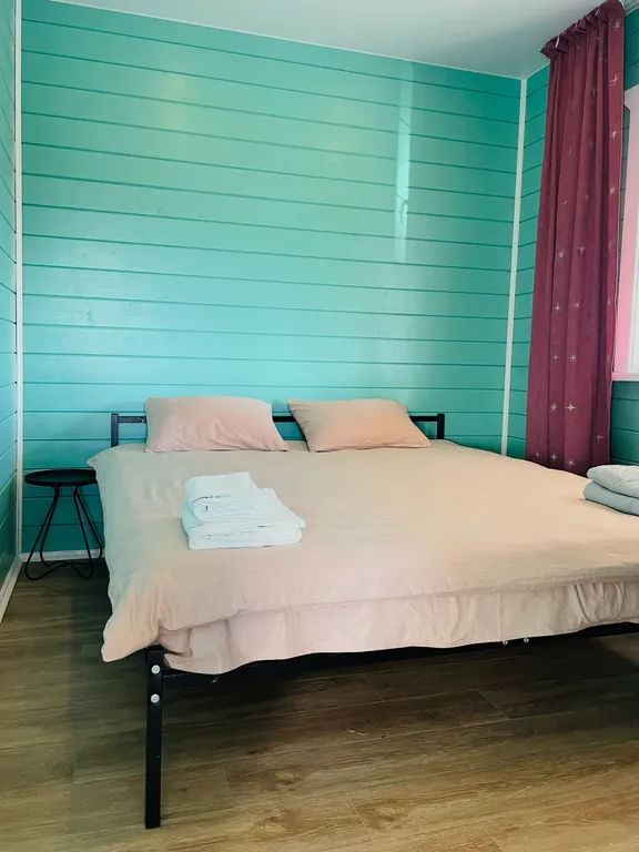 Панорамный двуспальный дом в Карелии рядом с Ладогой