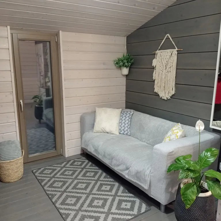 Просторный дом с баней и игровой зоной для детей