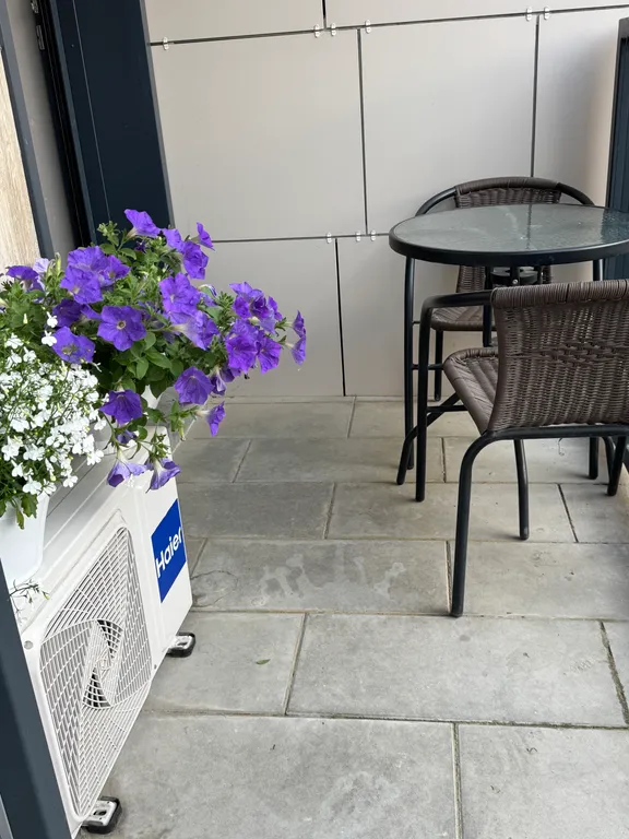 Стильные апартаменты с балконом