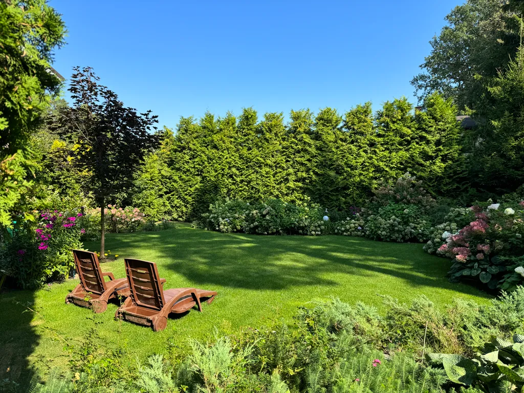 Уютный дом с тёплым бассейном и без подводных камней