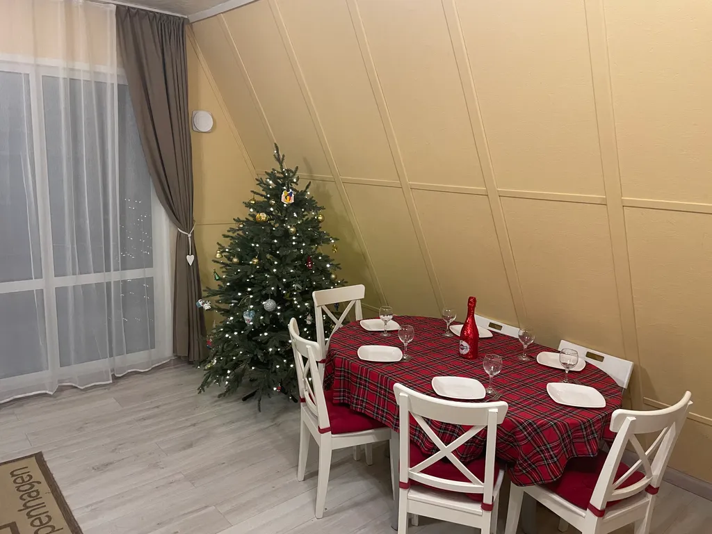 Прекрасный домик в стиле А-фрейм