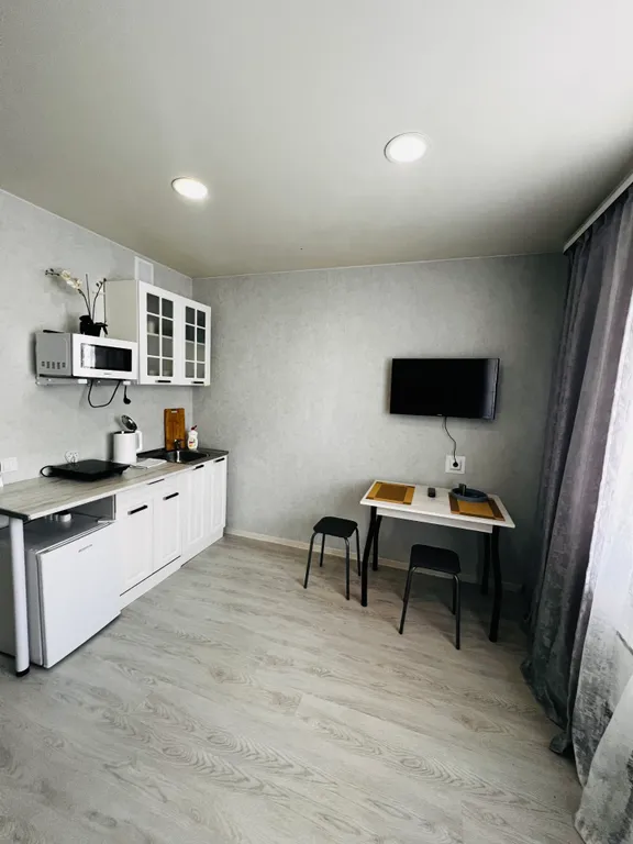 Уютная квартира в новом доме с удобной развязкой — аренда посуточно в Искитим