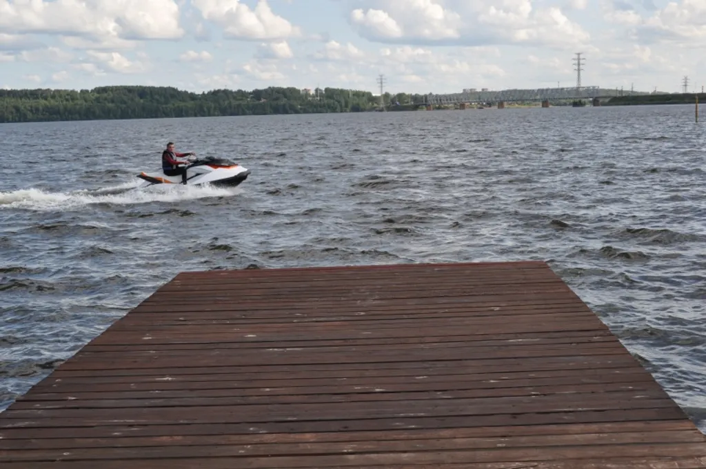 Коттедж дом на берегу реки