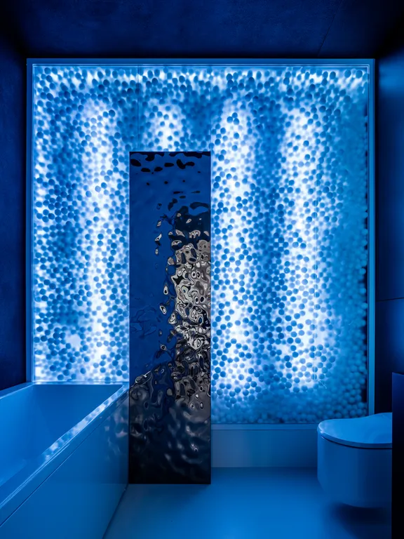 Стильный апартамент с видом на башни