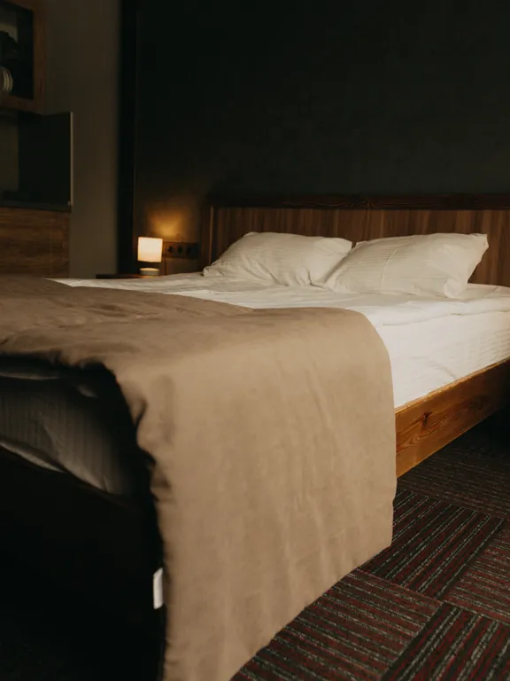 С потрясающим видом с 8 этажа, наслаждайся видом не вставая с кровати