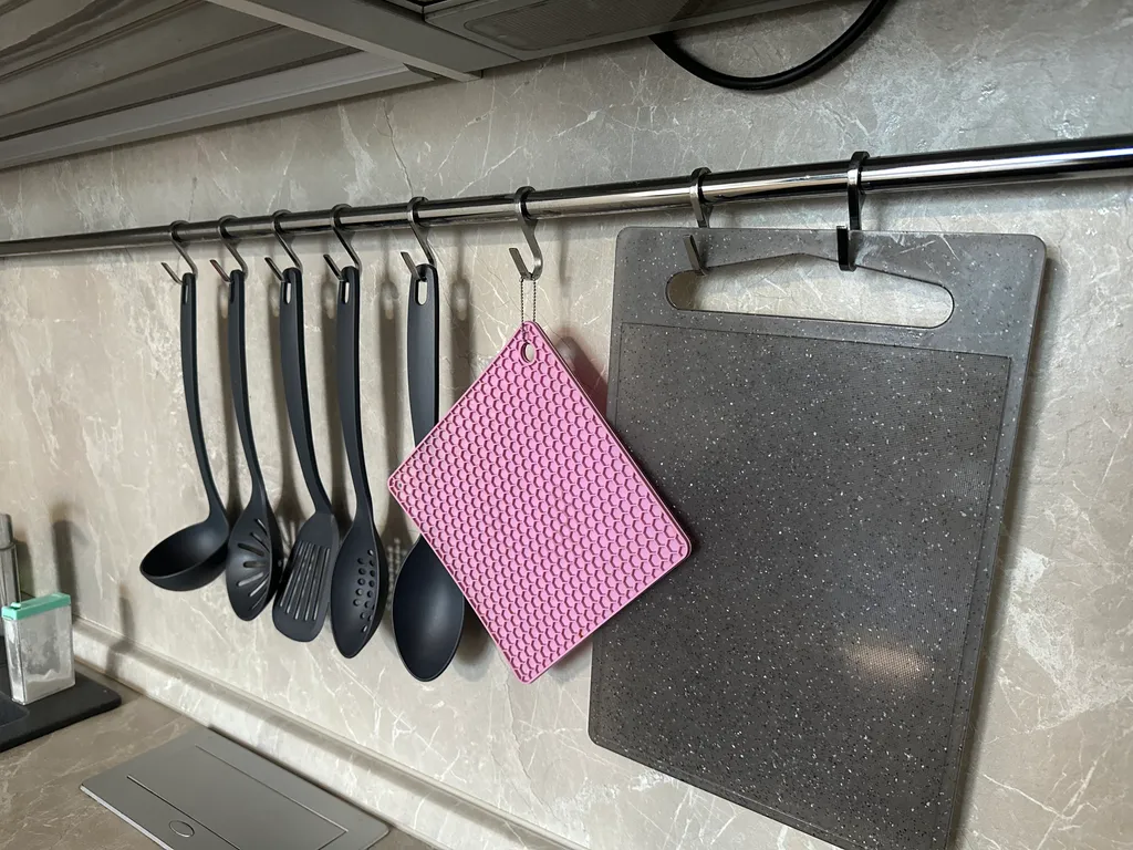 Просторная квартира рядом с ДРКБ, БСМП, военным госпиталем.