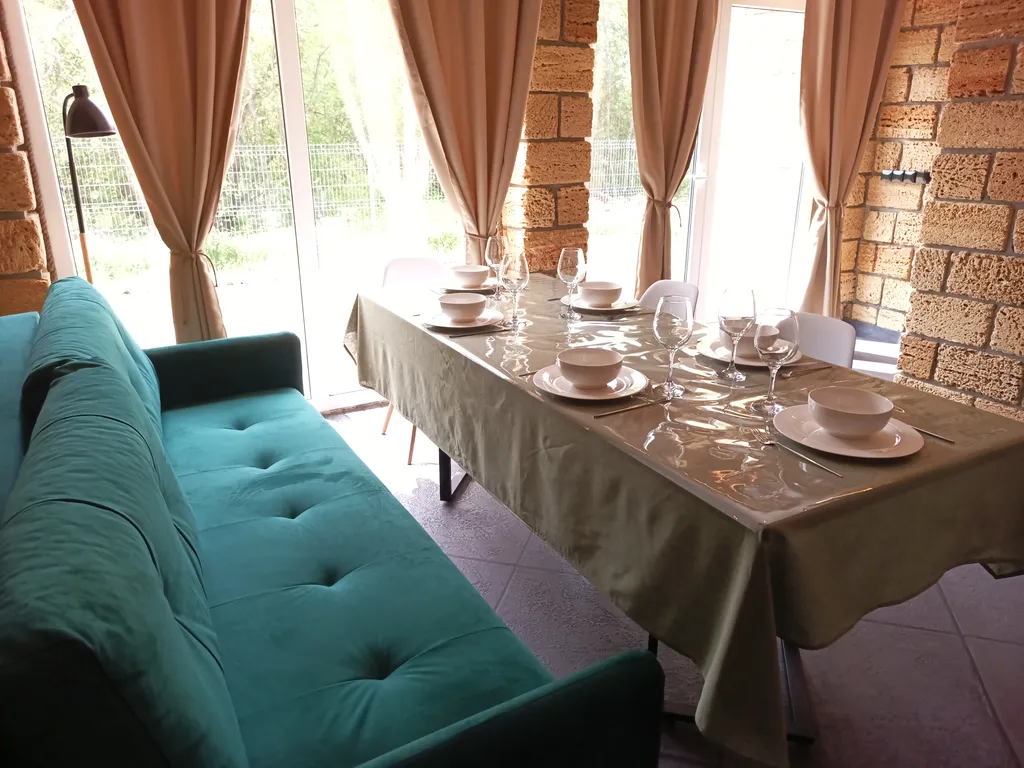 Дом с чаном у Гуамского ущелья