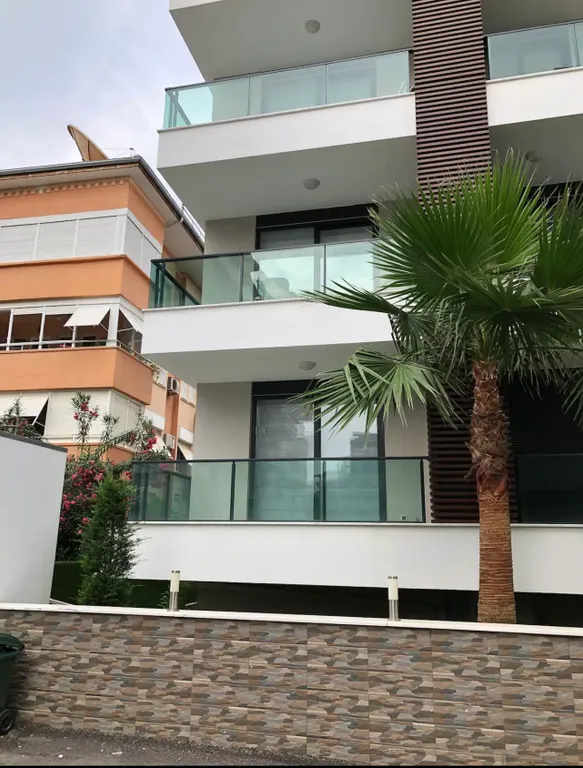 Alanya centre Kleopatra beach 100m to the sea