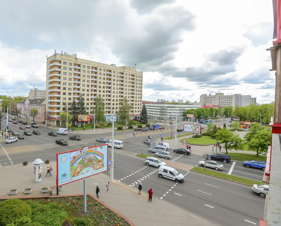 Квартира студия рядом с метро Академия наук