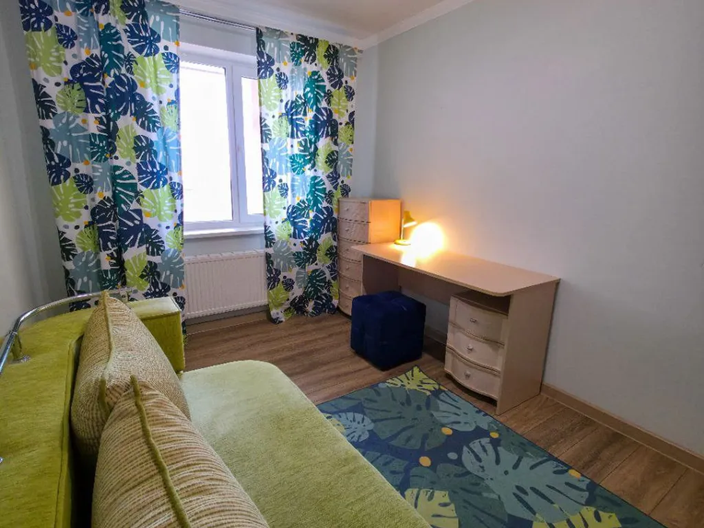 Стильная семейная квартира (Уютный Дом)