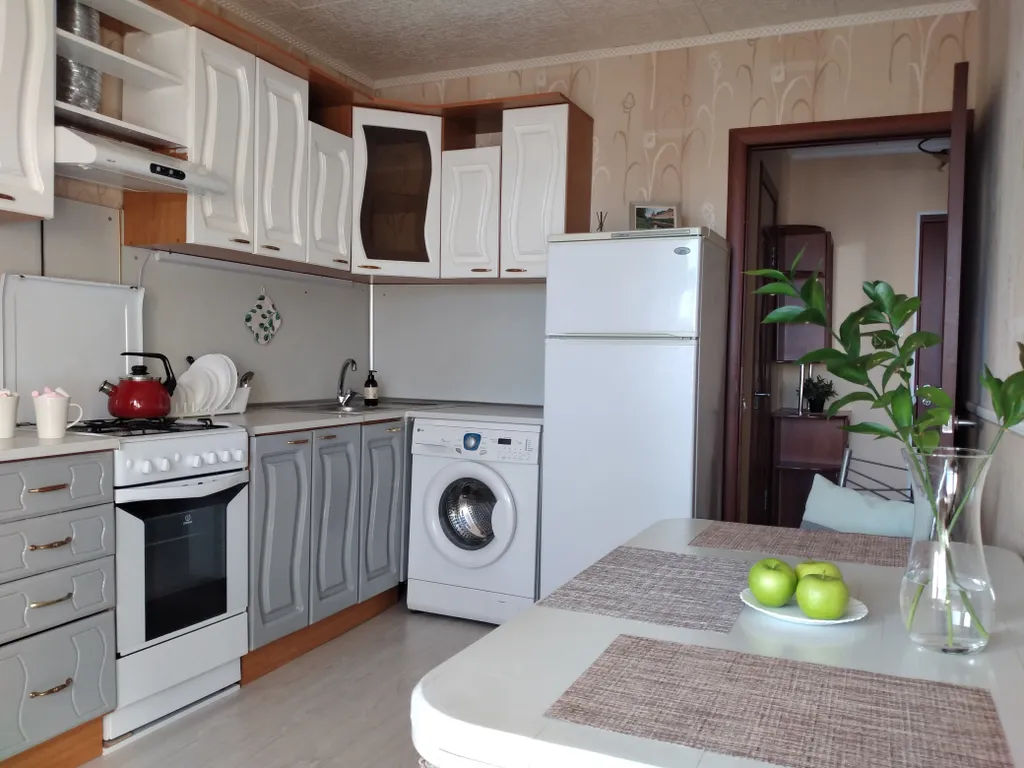 Живи у меня