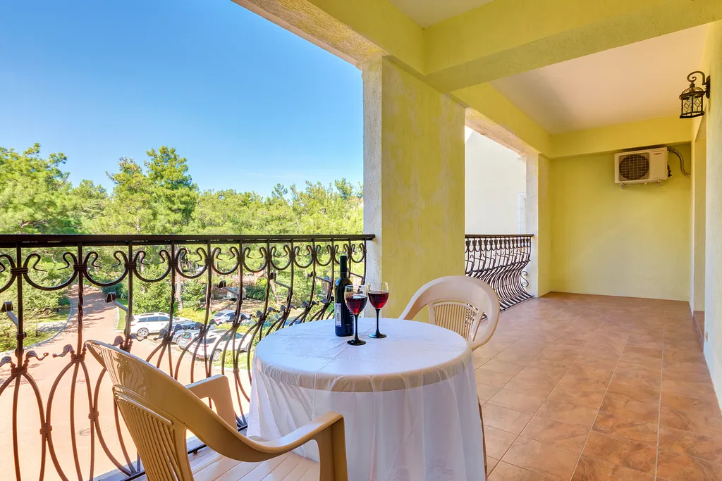 Апартаменты Сады морей с бассейном