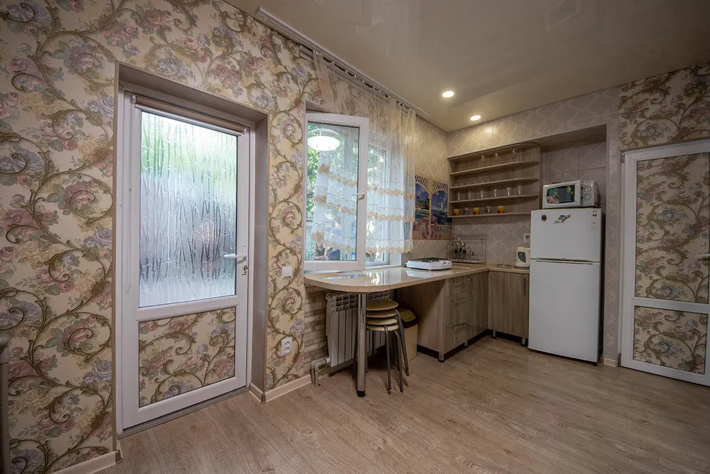 Уютный дом 2 этажа в центре Феодосии