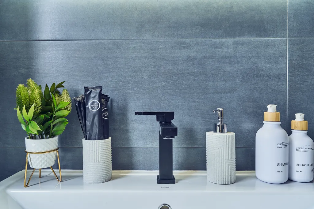 Коттедж Стильный новый коттедж на лесном участке — Семеновское