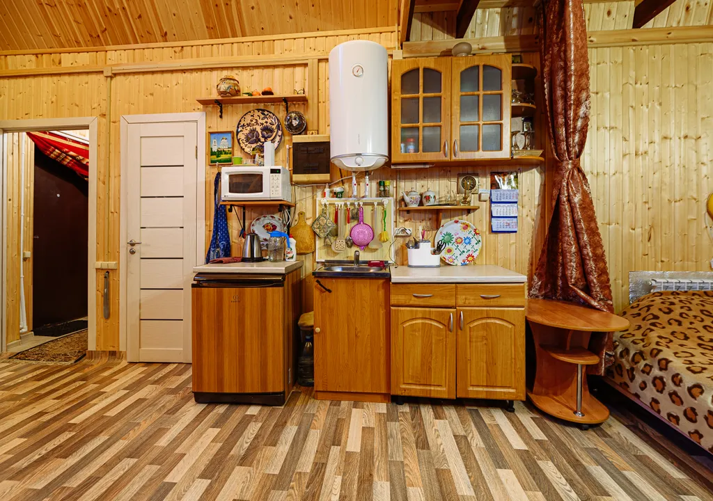 Дом у реки в Пскове