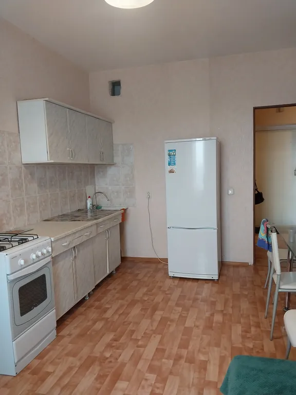 Комфортная евродвушка с двумя диванами в отдельных комнатах