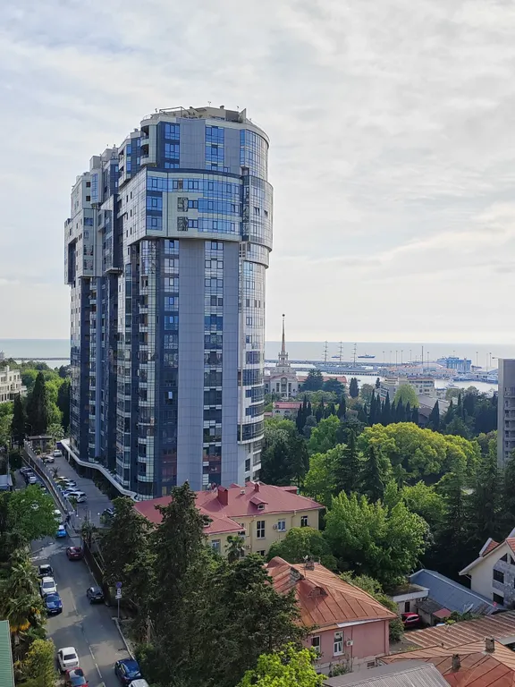 Дизайнерская однокомнатная квартира в центре Сочи
