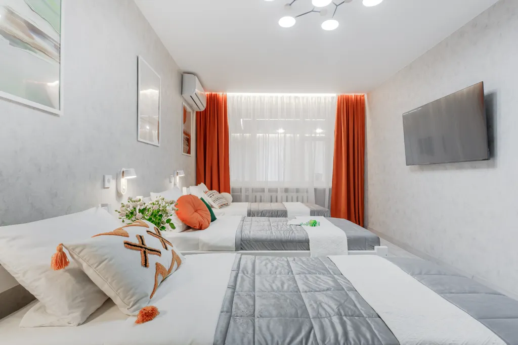 Просторная 2-комнатная квартира с дизайнерским ремонтом