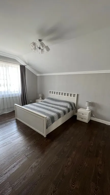 5-комнатный Дом