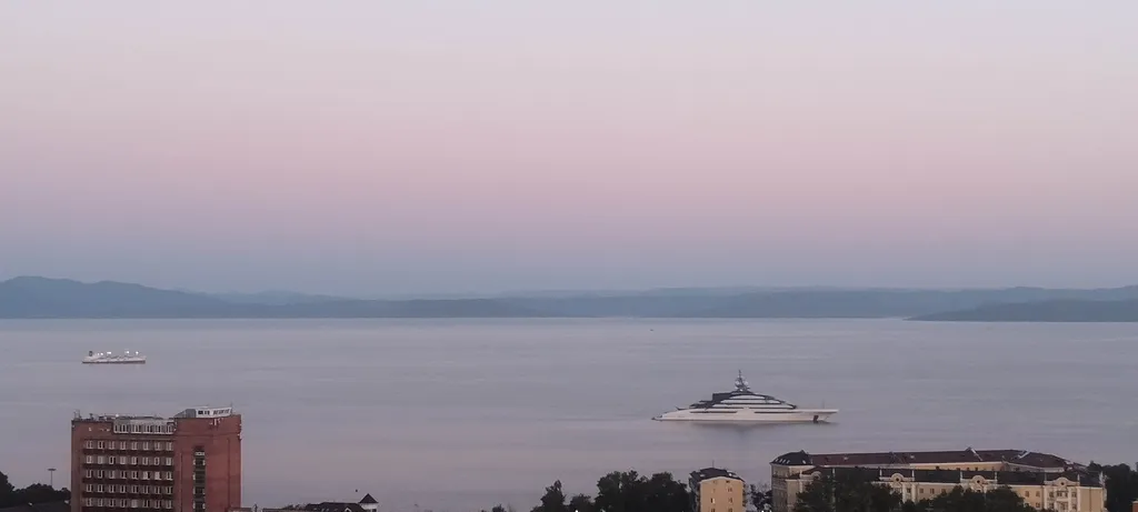 Уютная однокомнатная квартира, с видом на море, без балкона