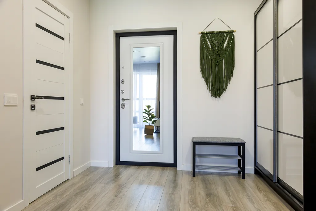 Студия возле 130 квартал с библиотекой на балконе