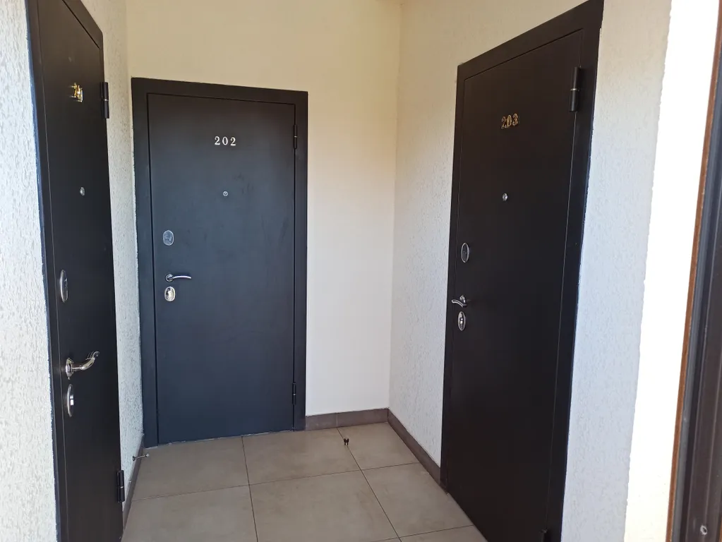 Двухкомнатный люкс с видом на горы.