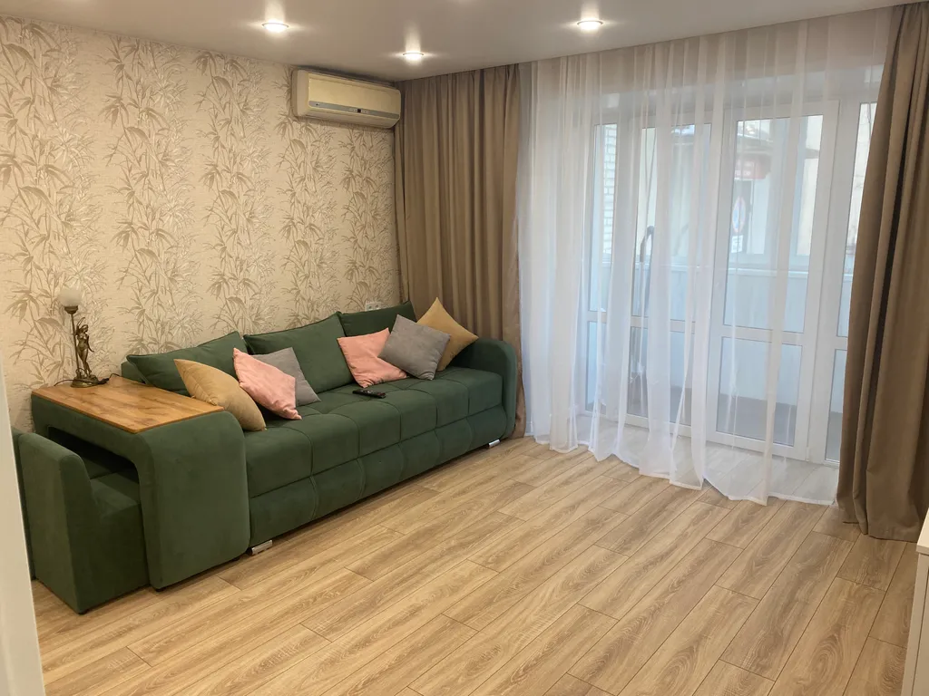 Уютная квартира с новым ремонтом на городских прудах