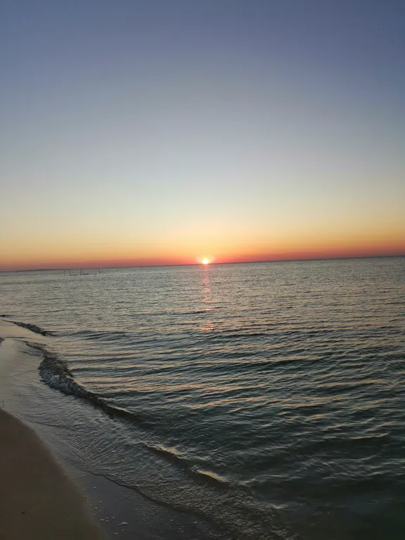 Шестиместный номер на берегу моря