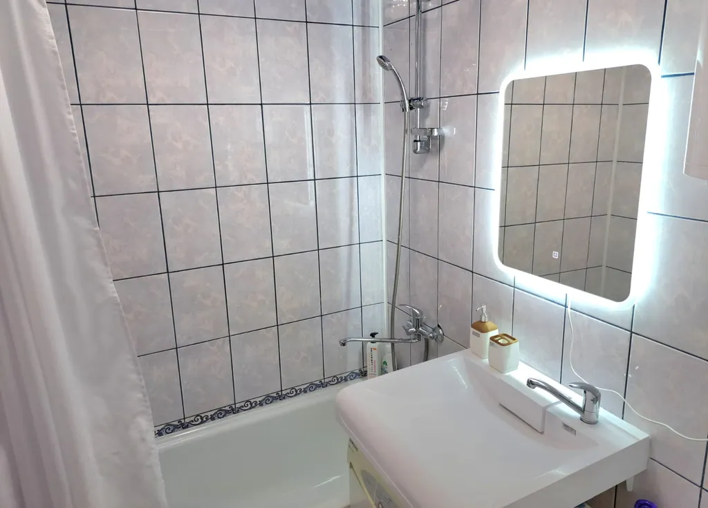 Уютная студия в центре с балконом