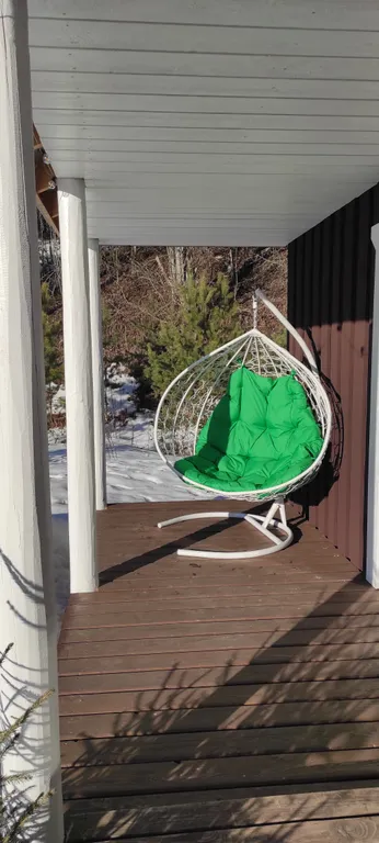 Экодомик из рубленого бревна с дровяной сауной