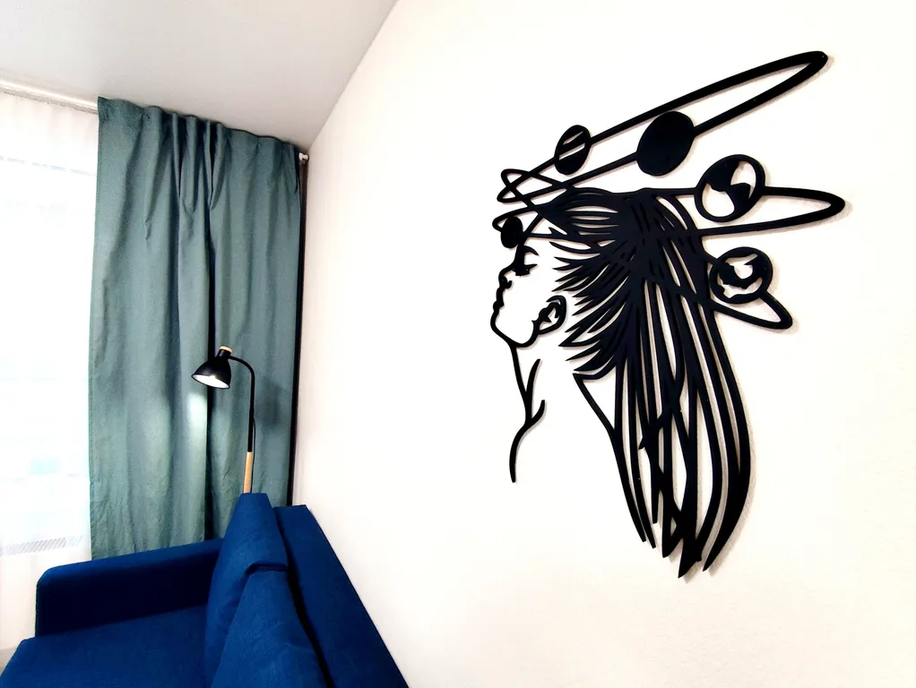 Новая в новом