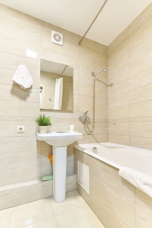 Уютная студия у НИИ Кардиологии и Дворца Спорта