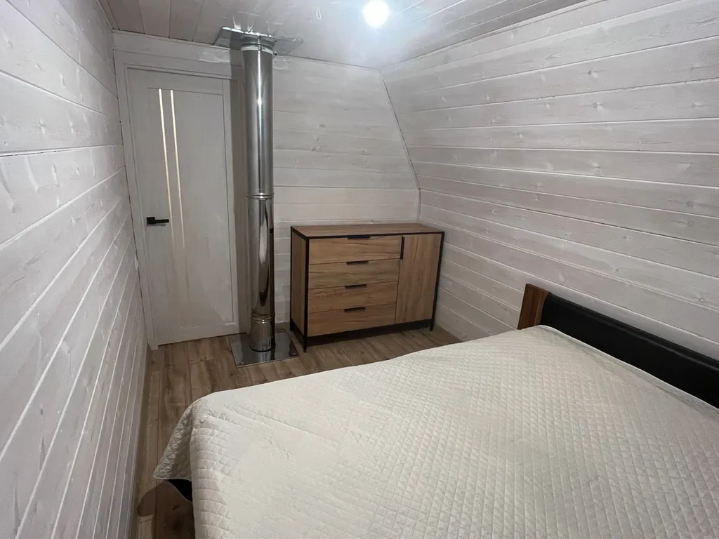 Уютный дом у леса