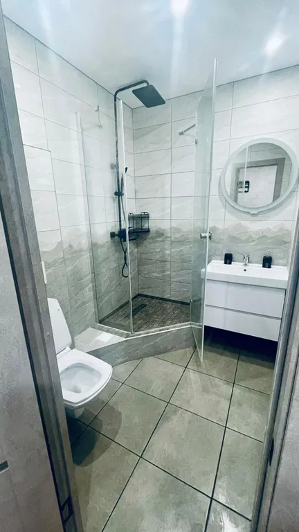 Студия в центре с видом на горы и парк