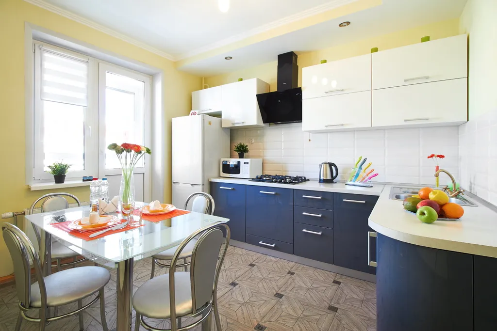 Современные двухкомнатные апартаменты возле ледового дворца