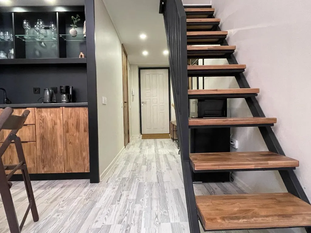 Квартира Студия в стиле Loft в двух уровнях в центре города — Алматы