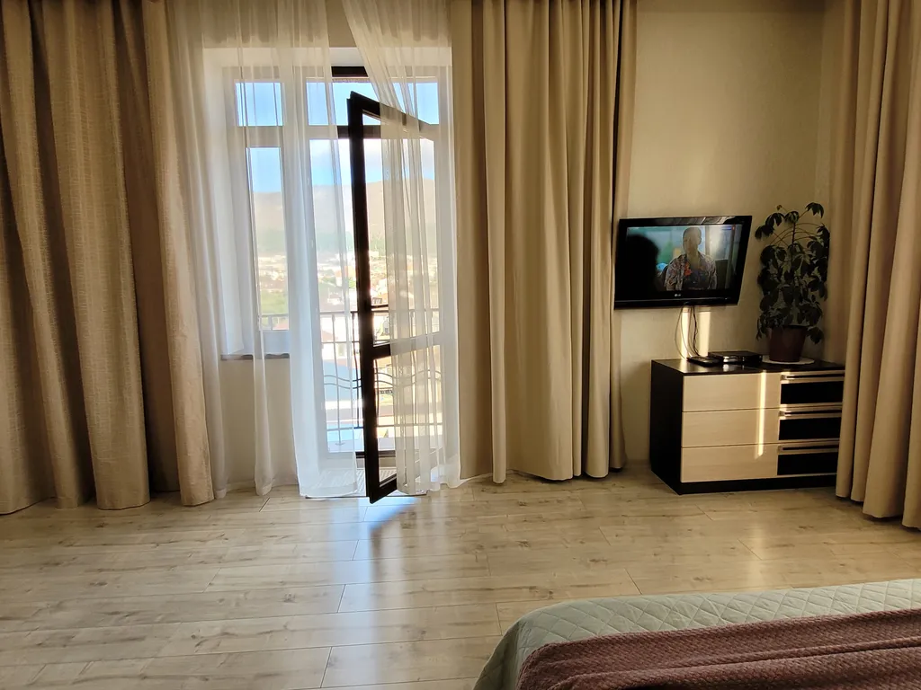 Квартира Квартира Просторная евродвушка около моря — Геленджик