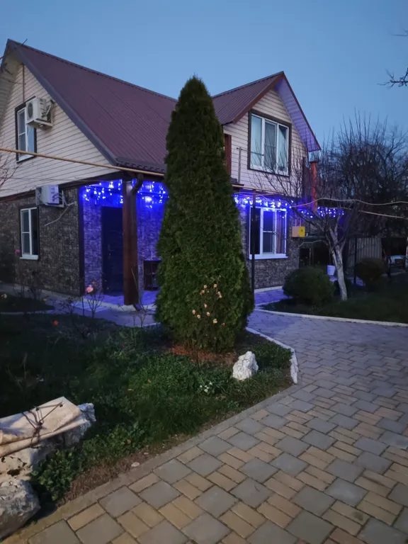 Современный номер в коттедже