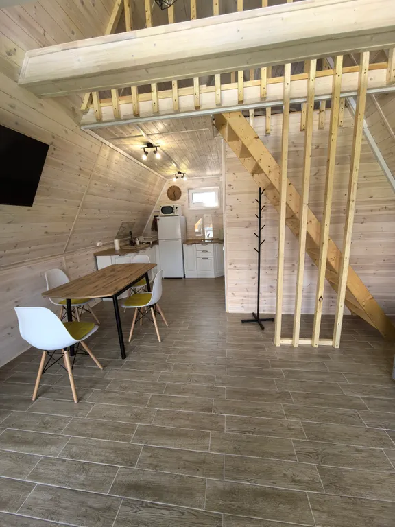 Уютный дом a-frame с видом на горы на побережье Чёрного моря