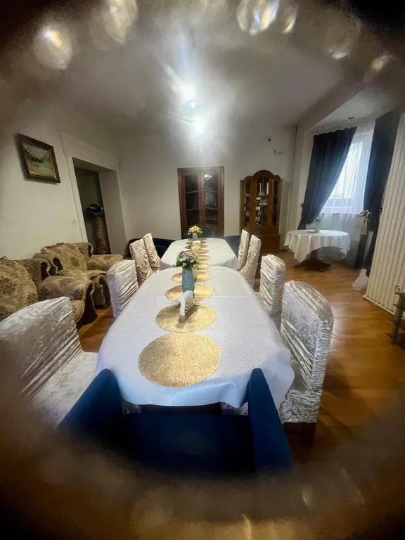 Большой уютный дом