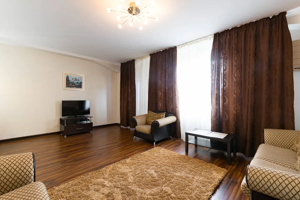 Уютная и просторная 2 комнатная квартира в центре в ЖК Керемет