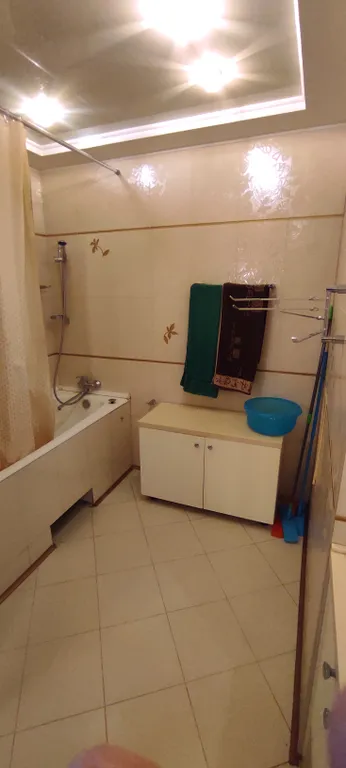 Просторная дизайнерская трешка