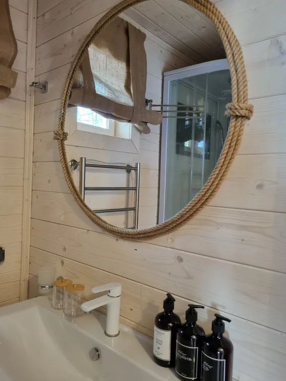 Деревянный дом в деревне дача фермера