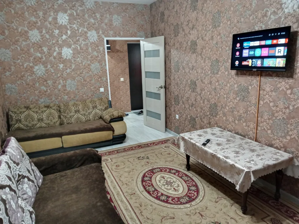 Чистая, уютная квартира, до пляжа Оазис - 15-20 минут пешком — аренда посуточно в Махачкала