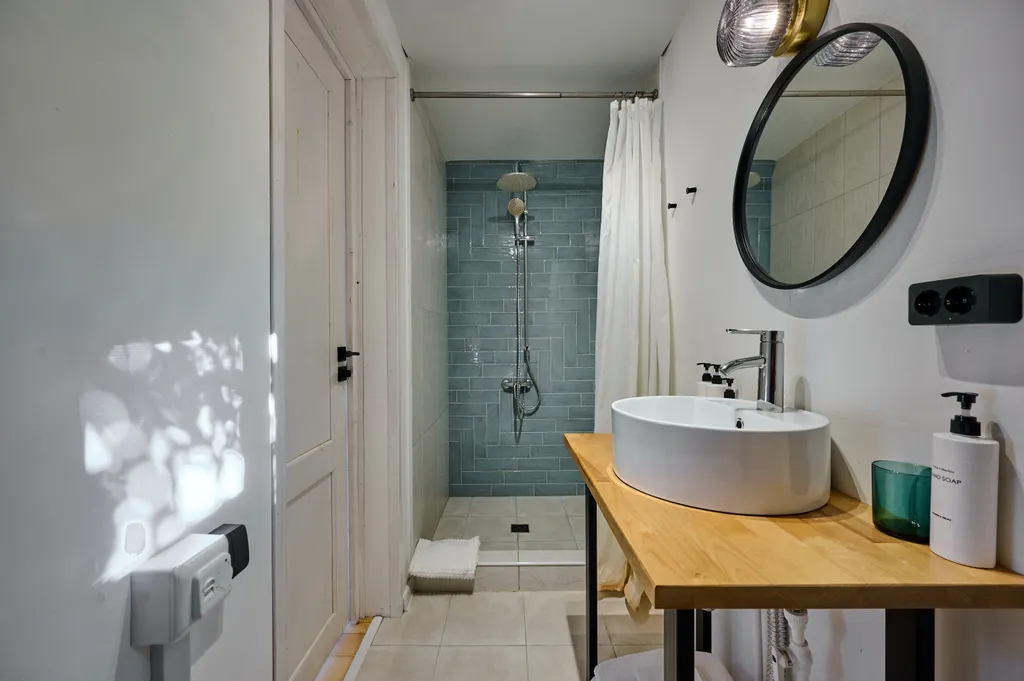 Уютная А-фрэйм хижина в горах Адыгеи