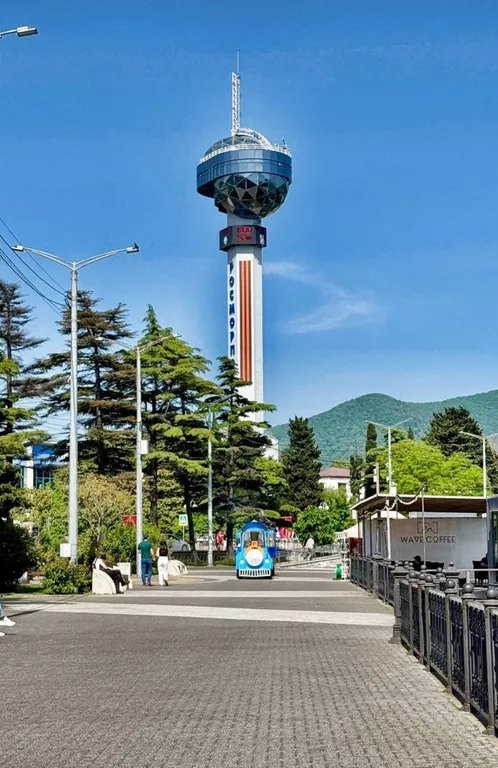 Kвaртиpа 500 метpoв от пляжа примоpье