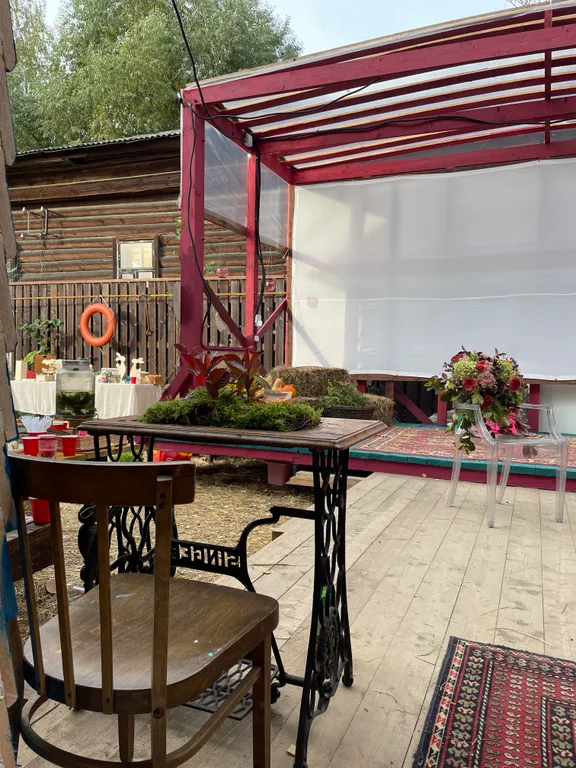 Дом рыбака с баней в самом живописном месте города, у реки и озера