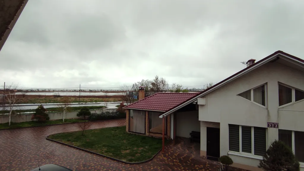 Уютный коттедж с видом на море