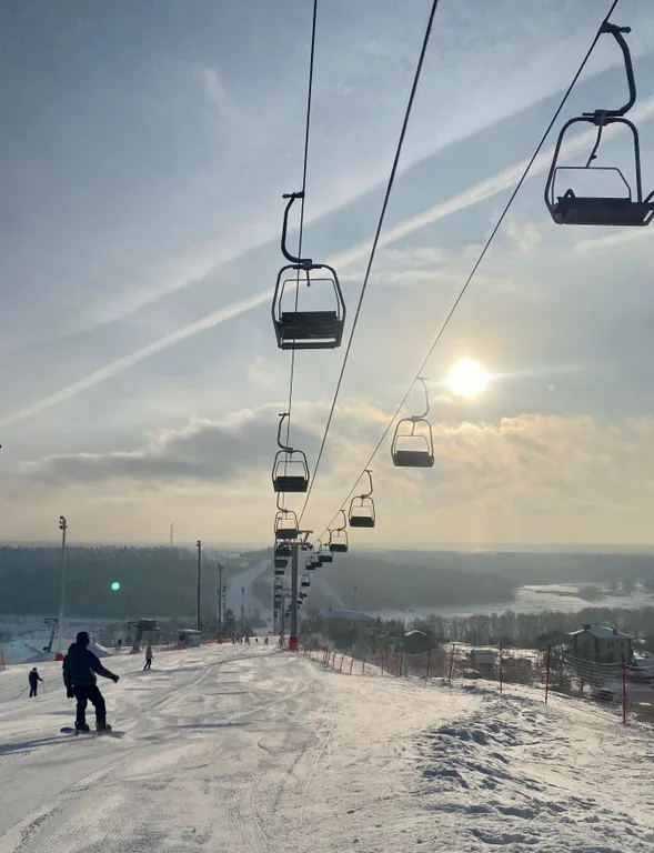 Коттедж с баней и джакузи рядом с горками
